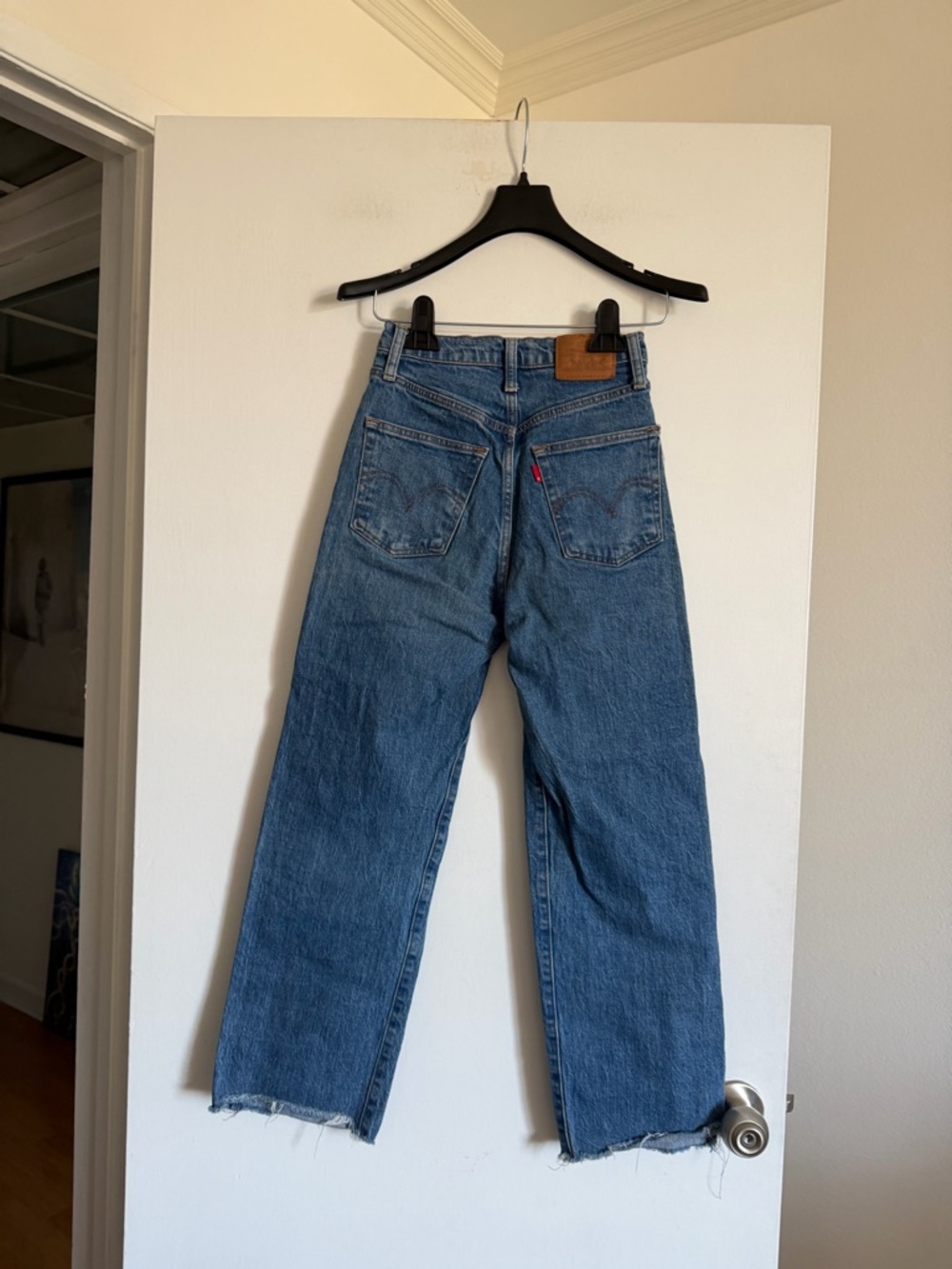Levi’s Premium Denim Classic Blue Ribcage Straight 5 Button Fly Jeans size 24 - Picture 3 of 9